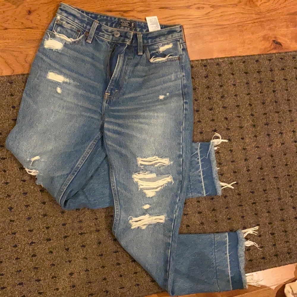 Abercrombie mom jeans